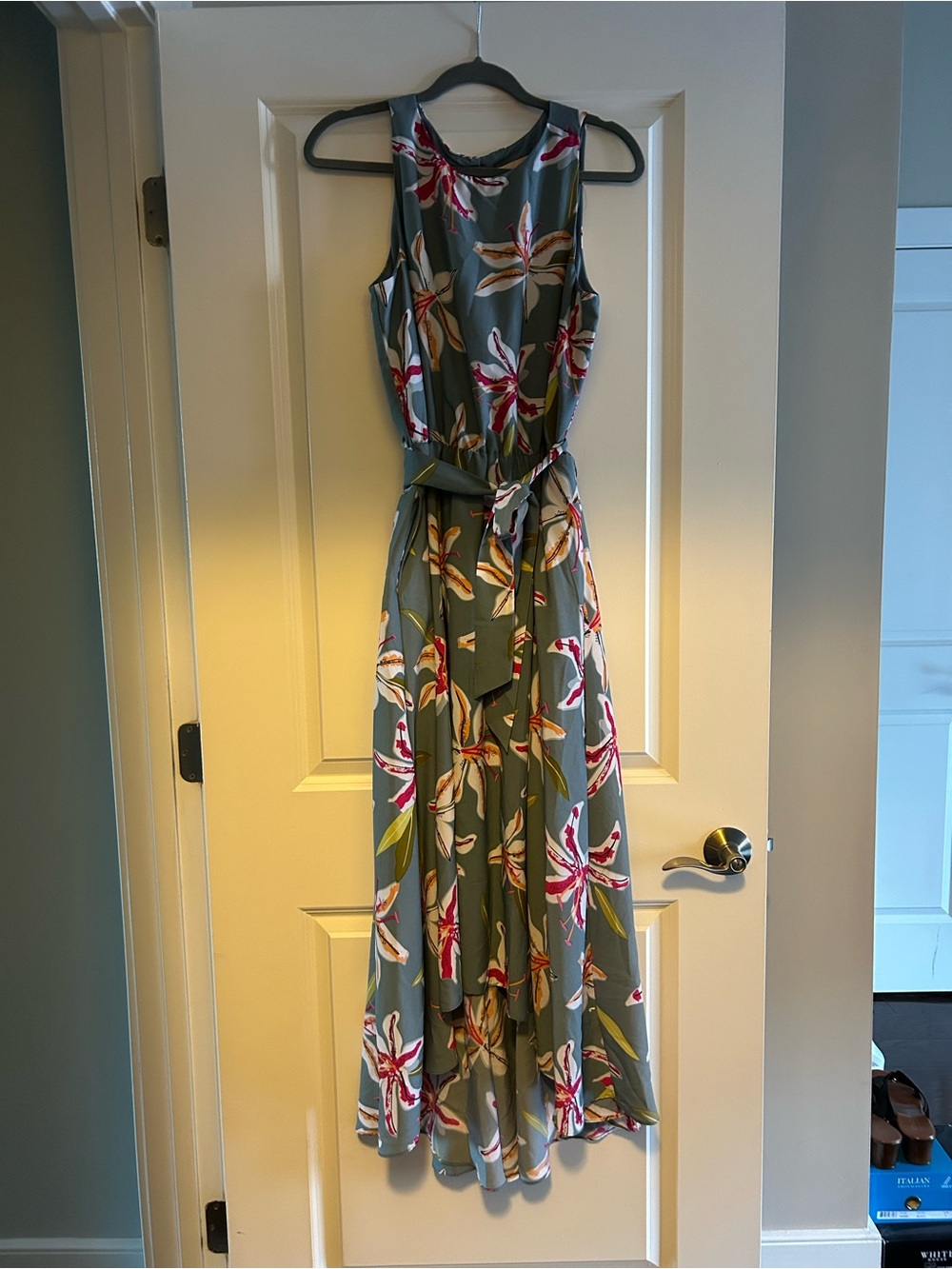 Sleeveless Blue Gray Floral Tie-Waist Maxi Dress